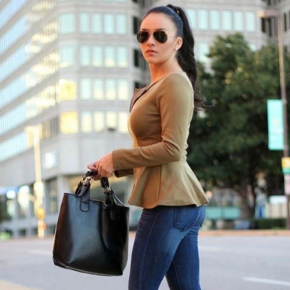 Meet your Posher, Yessica